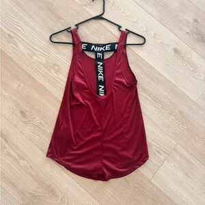 Nike PRO Women's stylish burgundy Tank Top XS